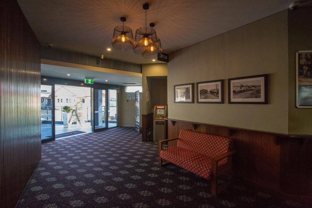 Gladstone Reef Hotel Motel Dış mekan fotoğraf